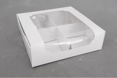 Коробка 20*20*6 см с окном на 4 деления белая