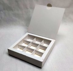 Коробка на 9 цукерок "Біла 15*15*3 см" 5 шт