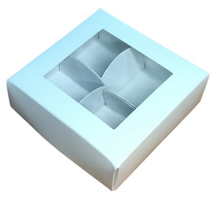 Коробка на 4 цукерки 11*11*3 см біла з вікном